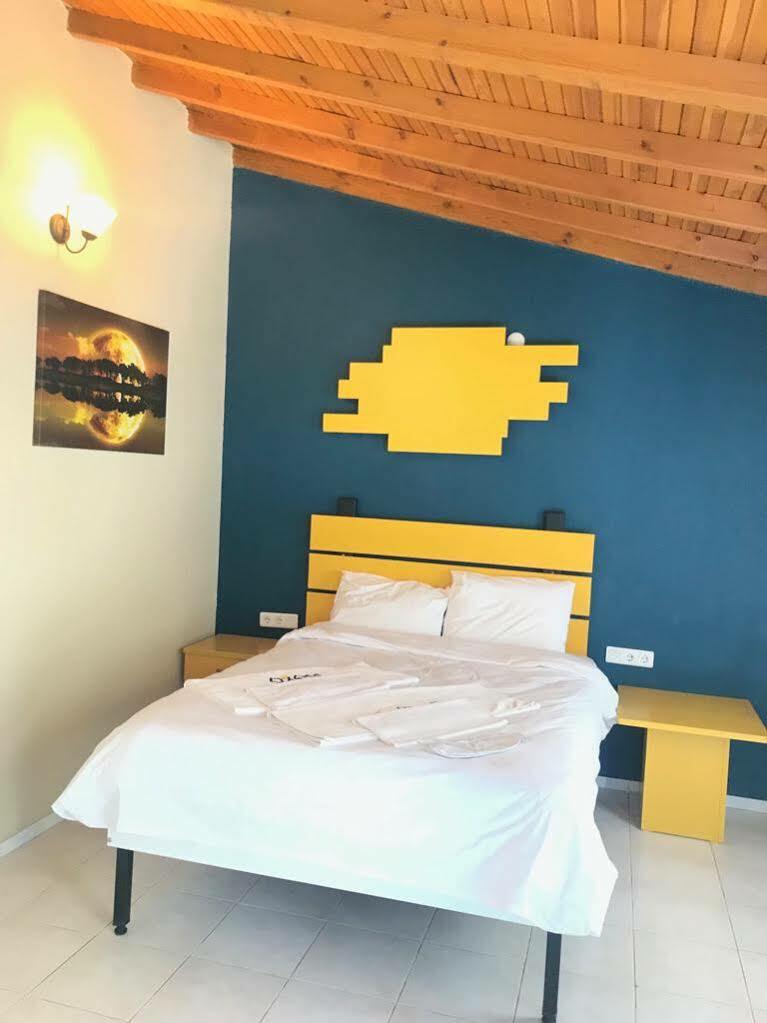 Teos Ormanci Tatil Koyu Hotel Seferihisar Exterior photo